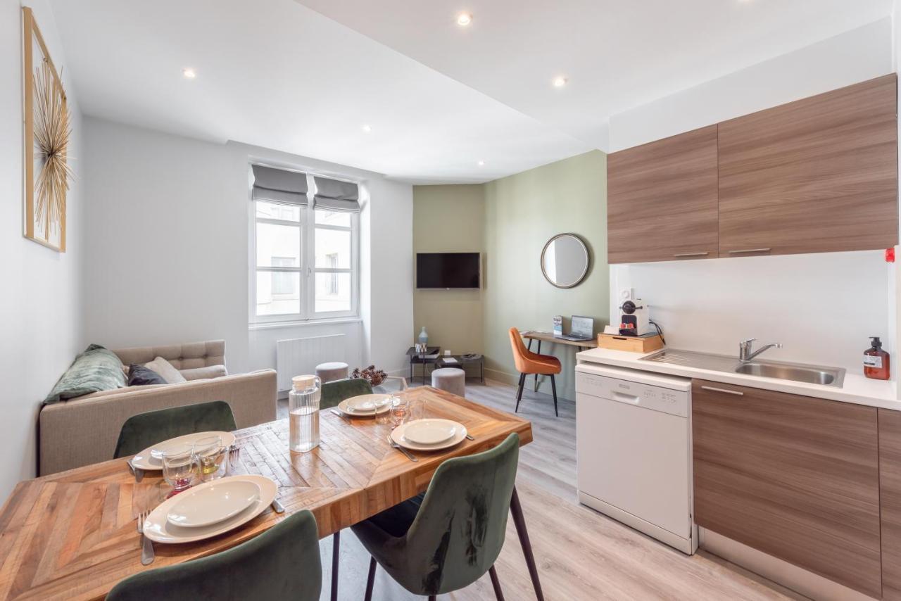 Le Pompadour - Magnifique T2 Place Bellecour 4Eme Etage Sans Ascenseur - 4Th Floor No Elevator Lyon Exterior foto